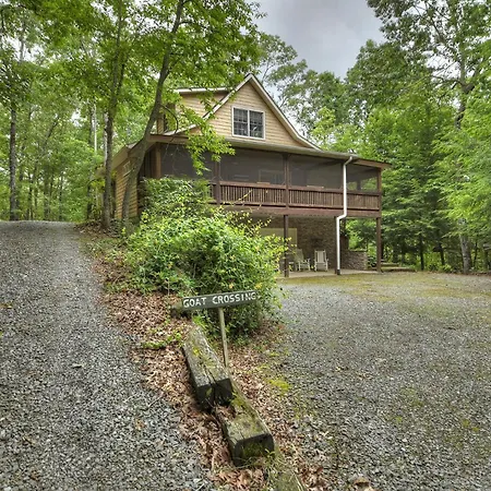 Southern Living Cottage Cozy Up By The Fire Relax On The Porch And Enjoy Peaceful Surroundings